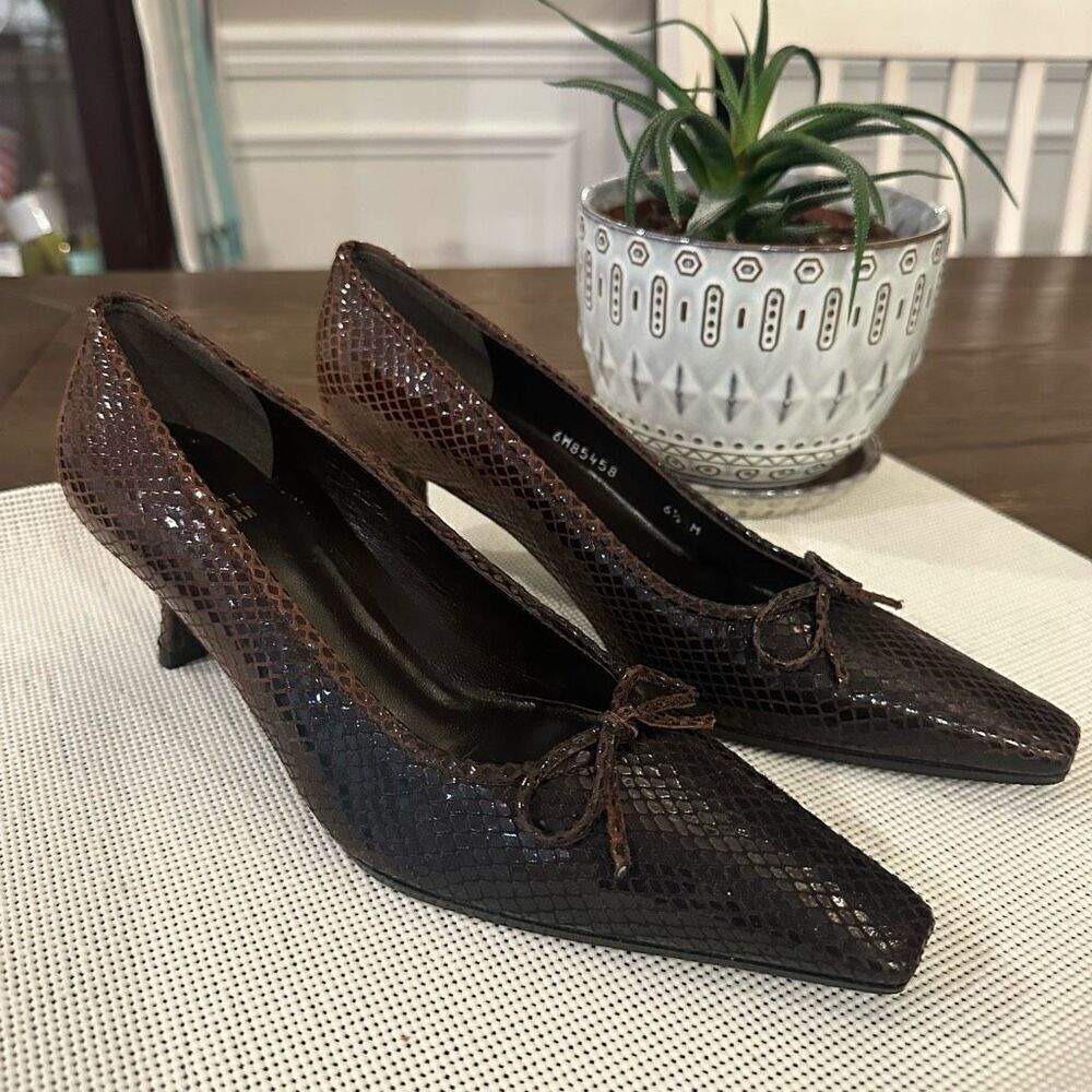 Stuart Weitzman Brown Pointed Toe Python Embossed… - image 2